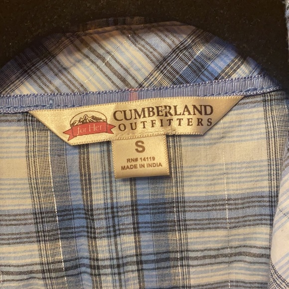 Women’s Western Sleeveless Shirt - Picture 2 of 4